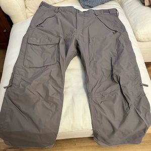 The North Face button front snow pants, Size XXL